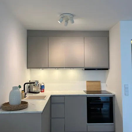 Kai45 - Strandapartment Mit Parkplatz & Balkon * Lübeck